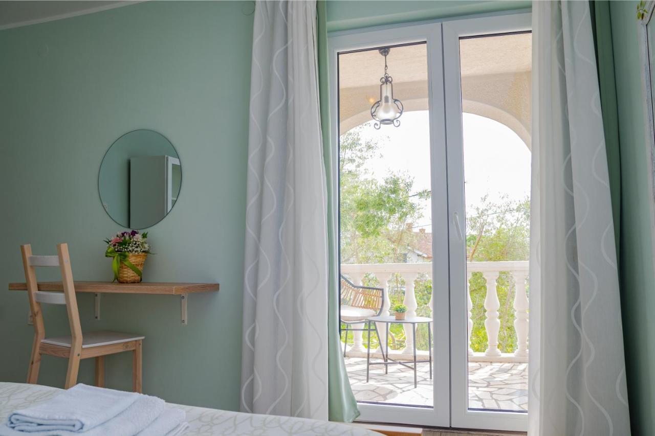 Apartman Doris Milohnici Extérieur photo