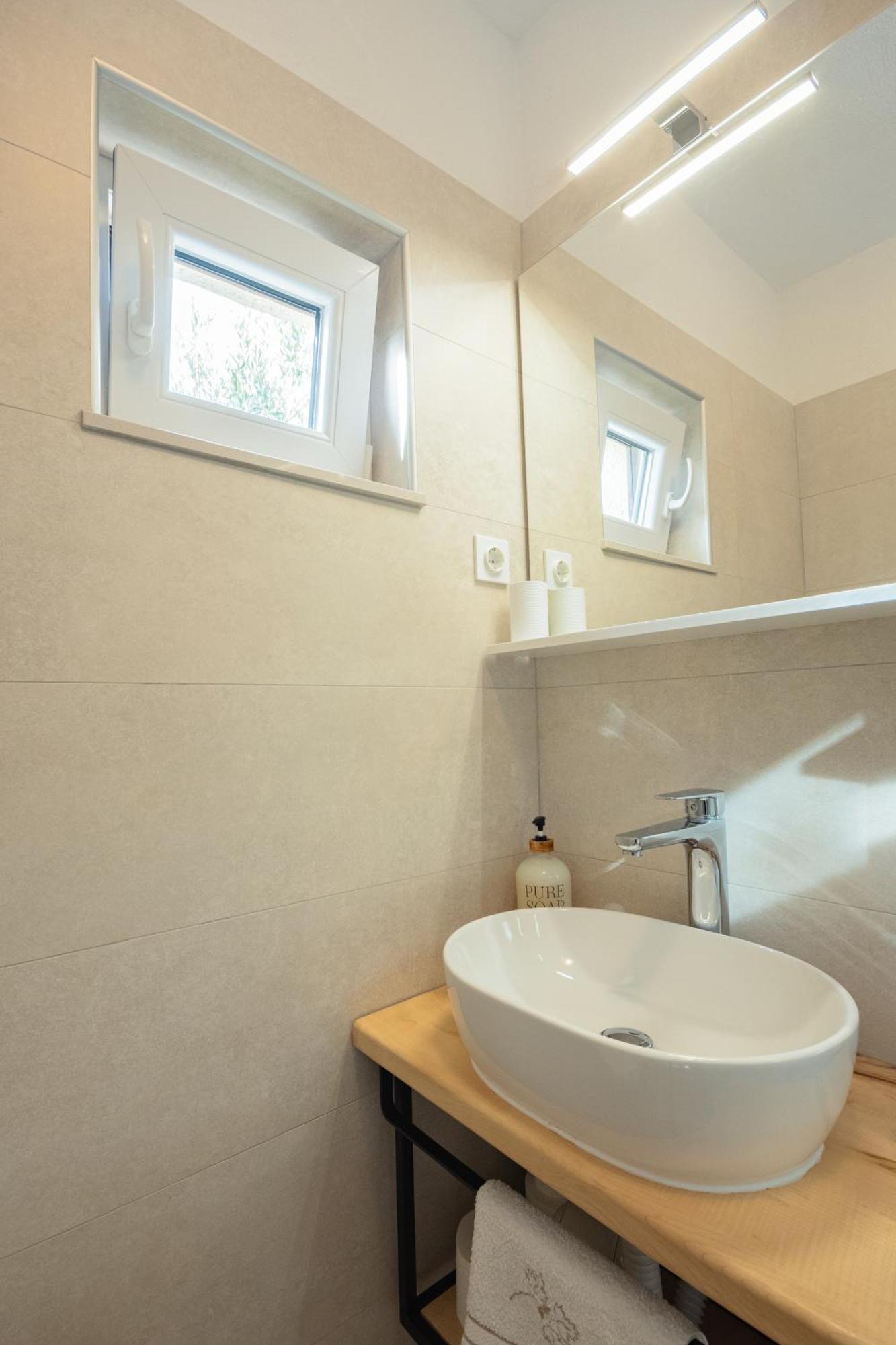 Apartman Doris Milohnici Extérieur photo